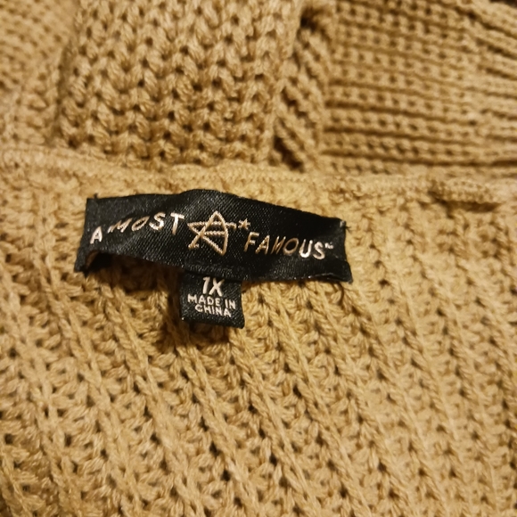 Swea - Picture 3 of 4